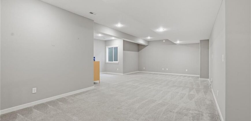8820 NE 94th Street, Kansas City, MO 64157