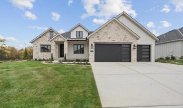 8712 N LEWIS Avenue, Kansas City, MO 64157