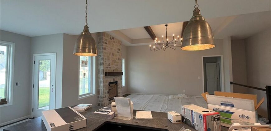 2304 Foxtail Drive, Kearney, MO 64060