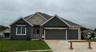 2304 Foxtail Drive, Kearney, MO 64060