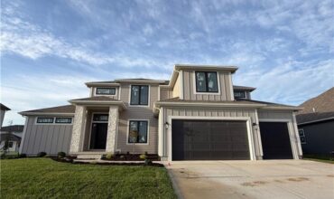 2306 Foxtail Drive, Kearney, MO 64060