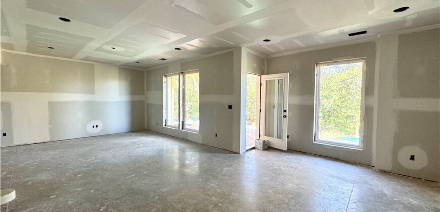 8508 NW 90th Terrace, Kansas City, MO 64153