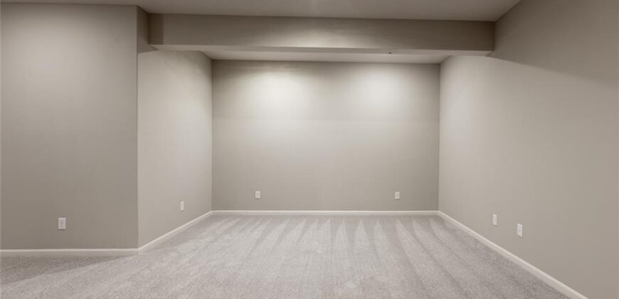 6930 NE 102nd Street, Kansas City, MO 64156