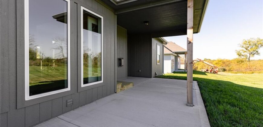 6930 NE 102nd Street, Kansas City, MO 64156