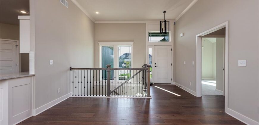 6930 NE 102nd Street, Kansas City, MO 64156
