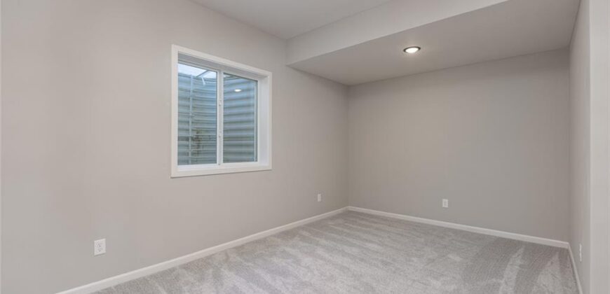 6930 NE 102nd Street, Kansas City, MO 64156
