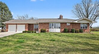6409 Clinton County Line Road, Trimble, MO 64492