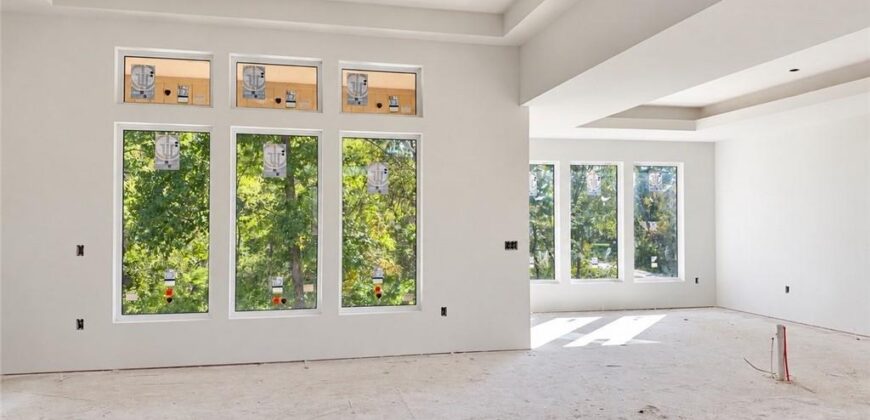 10787 Genesis Drive, Parkville, MO 64152