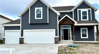 8969 NE 99th Street, Kansas City, MO 64157