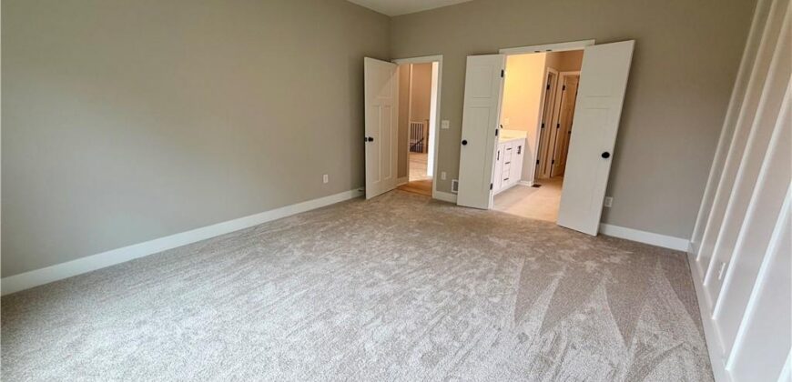 504 Skyview Lane, Liberty, MO 64068