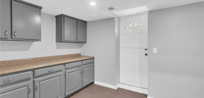 6605 N Edison Avenue, Kansas City, MO 64151