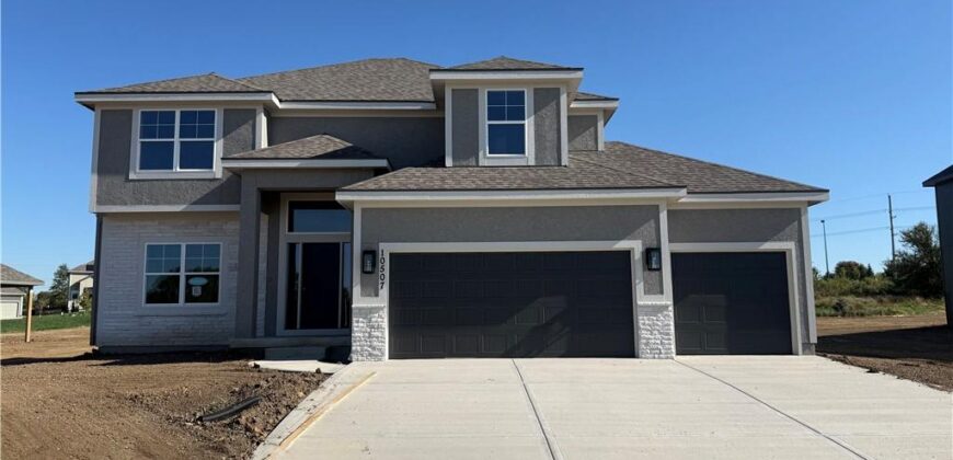 10507 N Highland Place, Kansas City, MO 64155