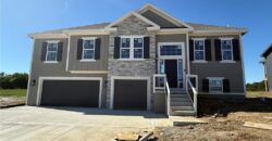 1110 Oak Ridge Street, Kearney, MO 64060