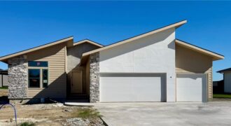 8413 NW 90th Terrace, Kansas City, MO 64153