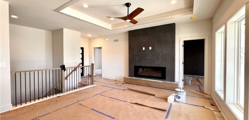 8413 NW 90th Terrace, Kansas City, MO 64153