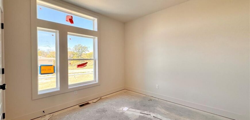 8413 NW 90th Terrace, Kansas City, MO 64153