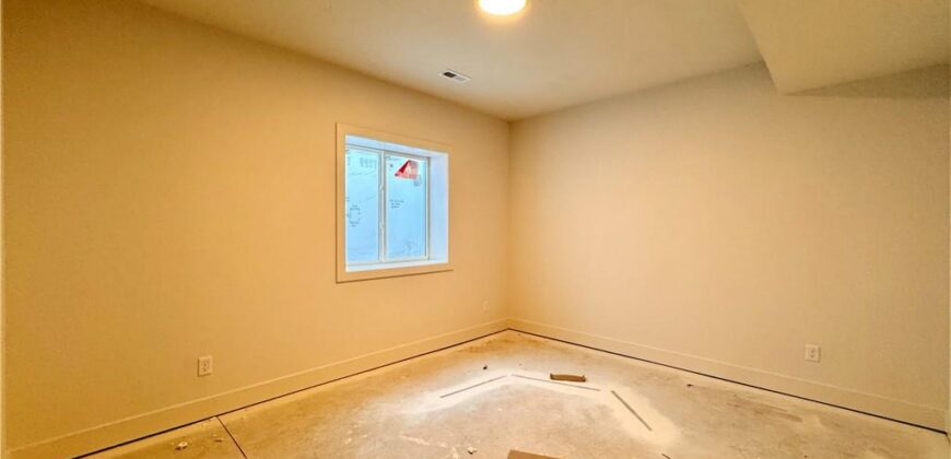 8413 NW 90th Terrace, Kansas City, MO 64153