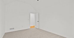 5695 Thousand Oaks Drive, Parkville, MO 64152