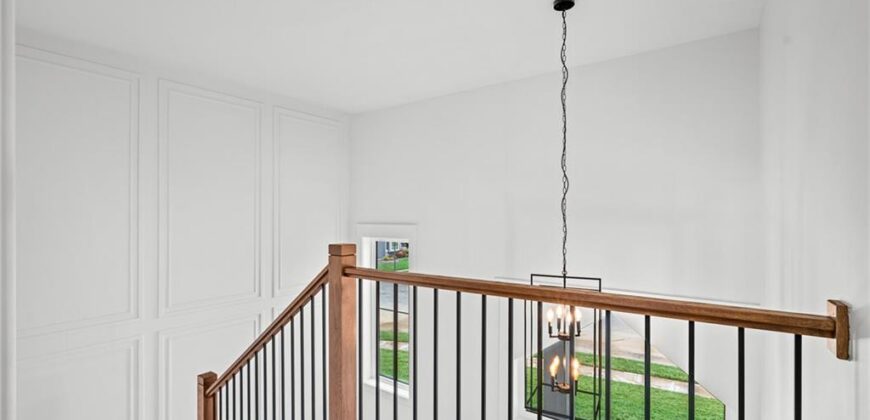5695 Thousand Oaks Drive, Parkville, MO 64152