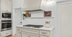 5695 Thousand Oaks Drive, Parkville, MO 64152