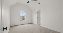 5695 Thousand Oaks Drive, Parkville, MO 64152