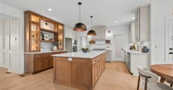 5695 Thousand Oaks Drive, Parkville, MO 64152