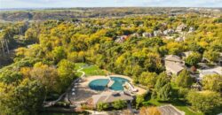 5695 Thousand Oaks Drive, Parkville, MO 64152