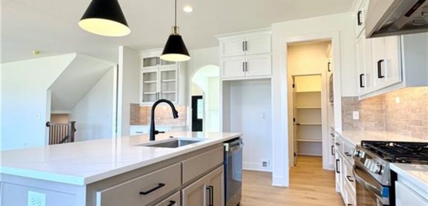 8300 NW 90th Street, Kansas City, MO 64153