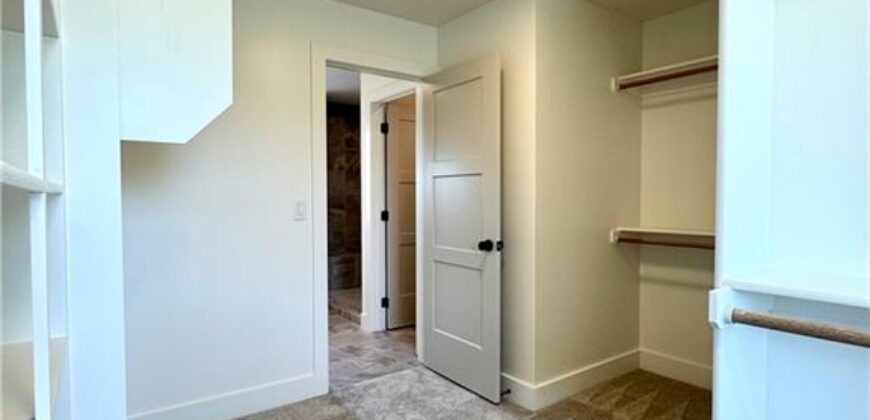 8300 NW 90th Street, Kansas City, MO 64153