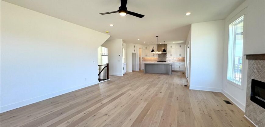 8300 NW 90th Street, Kansas City, MO 64153