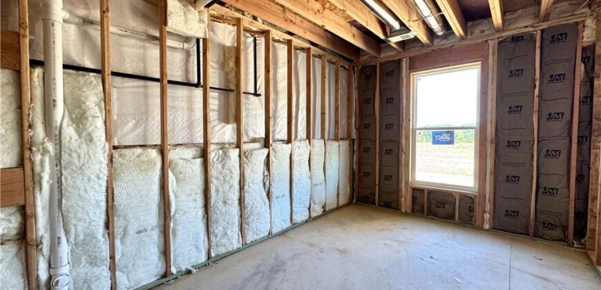 8300 NW 90th Street, Kansas City, MO 64153