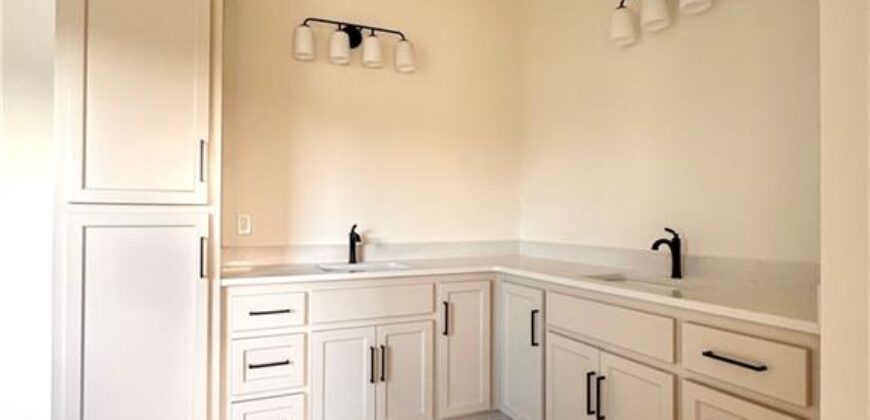 8300 NW 90th Street, Kansas City, MO 64153