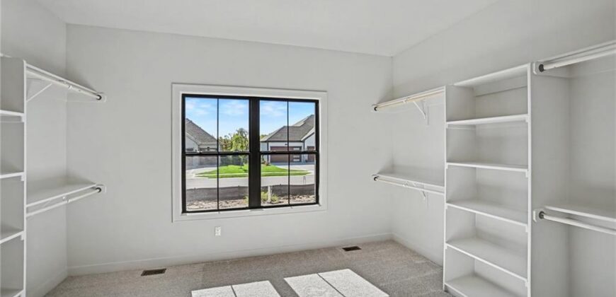 3024 NE 102nd Street, Kansas City, MO 64155