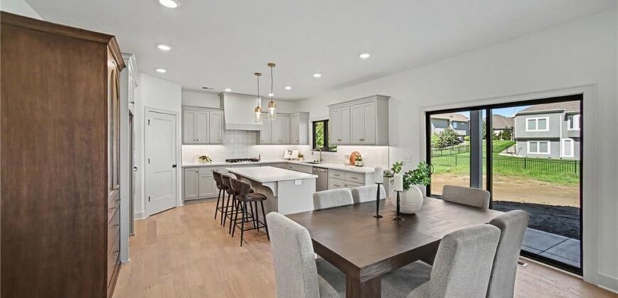 3024 NE 102nd Street, Kansas City, MO 64155