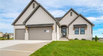 2335 Foxtail Drive, Kearney, MO 64060
