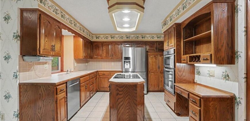 109 NW 44th Street, Kansas City, MO 64116