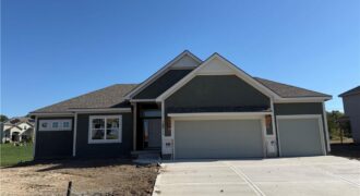 10511 N Highland Place, Kansas City, MO 64155