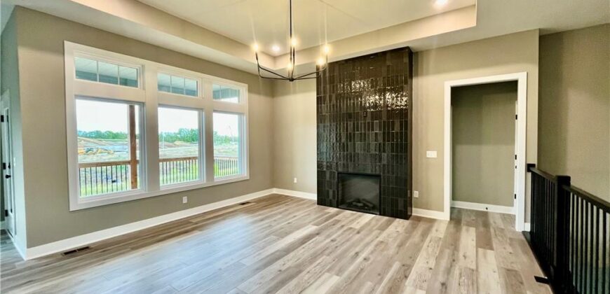 9423 N Belleview Avenue, Kansas City, MO 64155