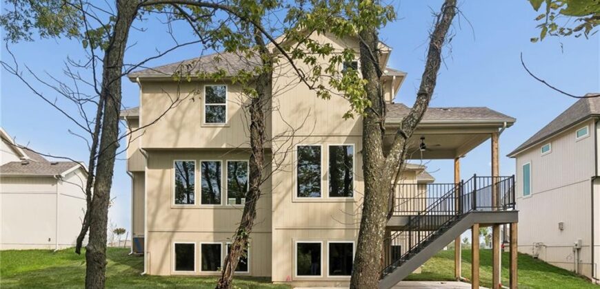 1957 Longview Drive, Liberty, MO 64068