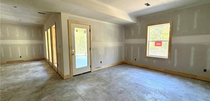 9004 N Everton Avenue, Kansas City, MO 64153