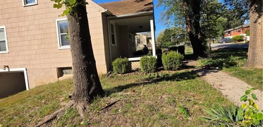 4248 NE Kelsey Road, Kansas City, MO 64116