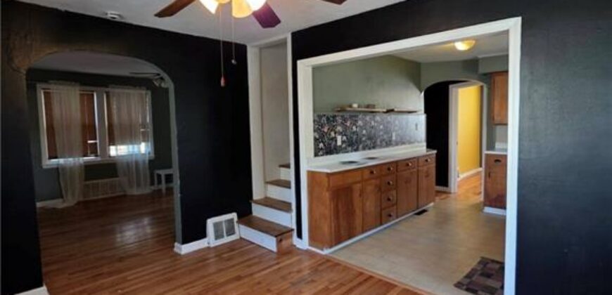 4248 NE Kelsey Road, Kansas City, MO 64116