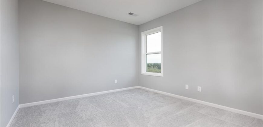 6925 NE 102nd Street, Kansas City, MO 64156