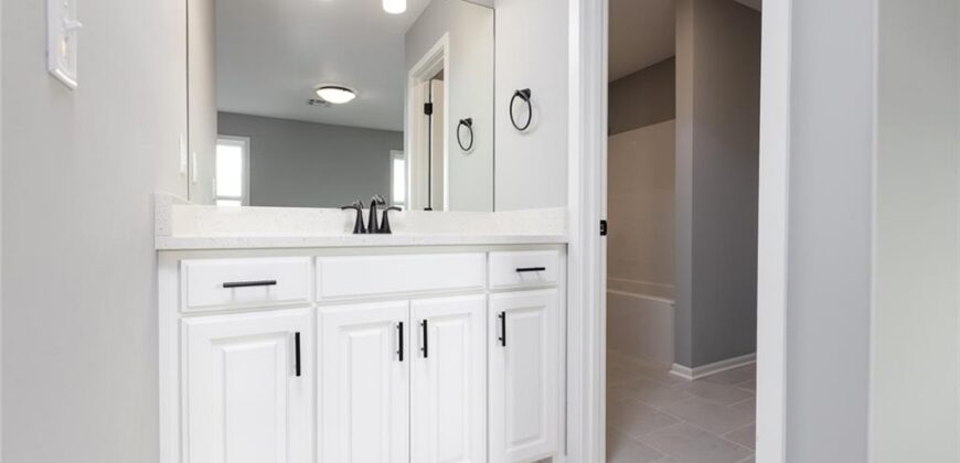 6925 NE 102nd Street, Kansas City, MO 64156