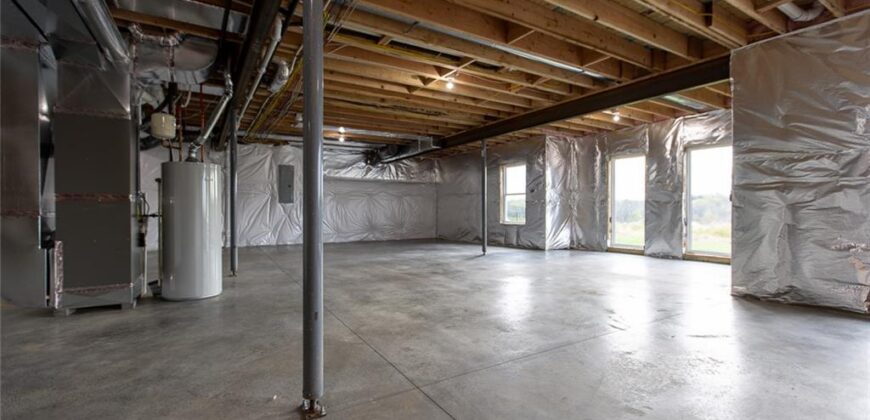6925 NE 102nd Street, Kansas City, MO 64156
