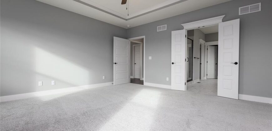 6925 NE 102nd Street, Kansas City, MO 64156