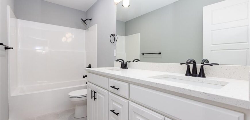 6925 NE 102nd Street, Kansas City, MO 64156