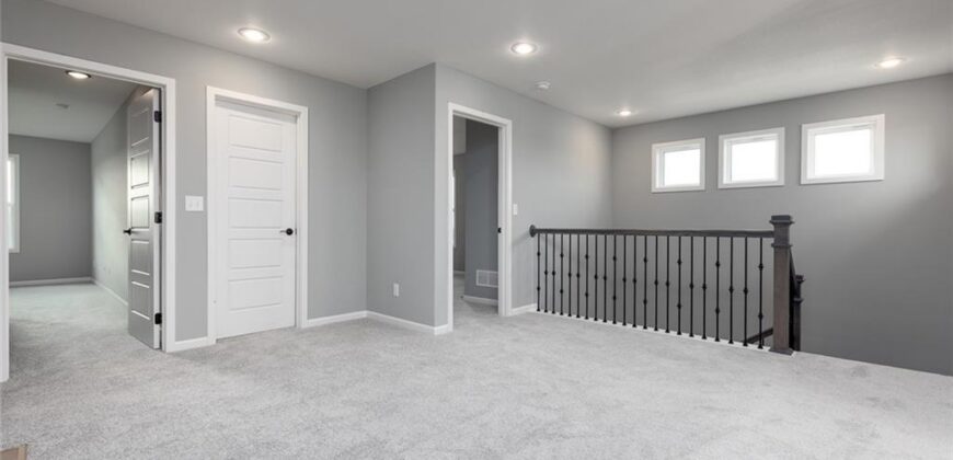 6925 NE 102nd Street, Kansas City, MO 64156