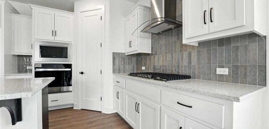 2601 Sunset Drive, Platte City, MO 64079