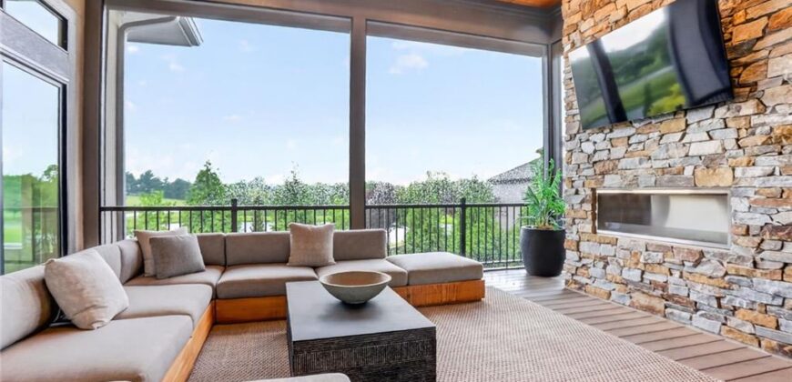8085 Green Glades Court, None/County, MO 64152